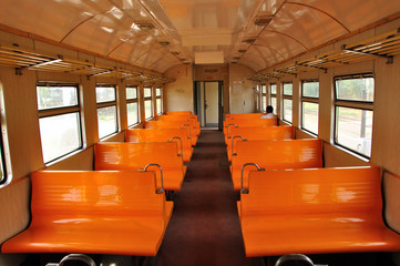 Пустой вагон электропоезда