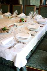 Banquet table