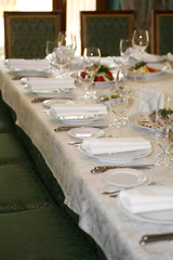 Banquet table