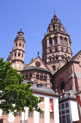 Fototapeta na wymiar Katedra - Mainz, Niemcy
