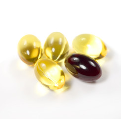 Fish oil and antioxidant in pills