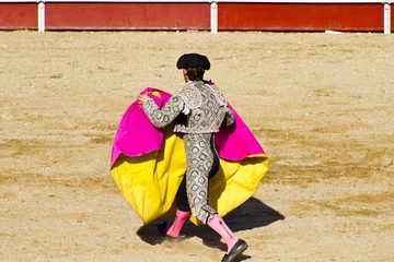 Papier Peint photo Tauromachie Matador and bull in bullfight. Madrid, Spain.