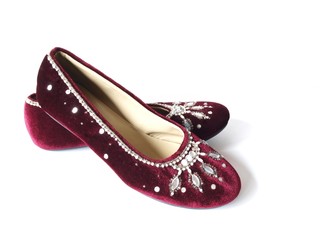 Burgundy velvet shoes