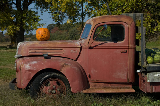 pumpking on antique ford pick up truck