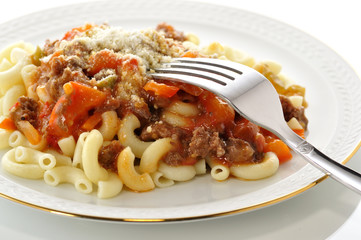 macaroni with sauce and vegetables