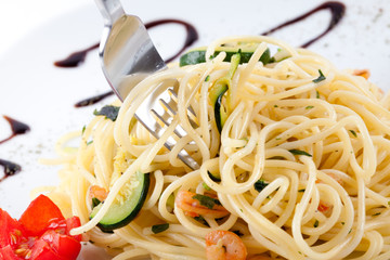 Spaghetti Zucchine e Gamberetti