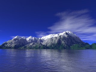 Schöne Berglandschaft mit schneebedeckten Gipfeln