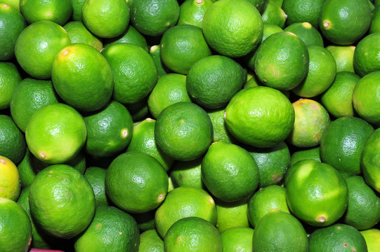 green lime fruit in the markets