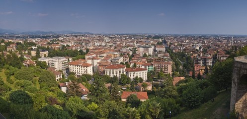 Fototapeta na wymiar Panorama miasta Bergamo