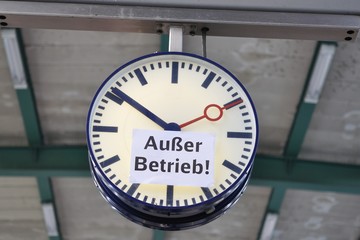 Bahnhofsuhr - Ausser Betrieb