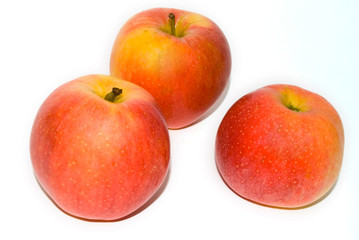red apples