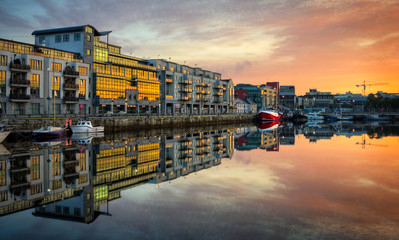 morning view on Galway Dock with boats reflected in the water, H - obrazy, fototapety, plakaty