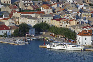 Fototapeta na wymiar Miasto Pag, wyspa Pag, Chorwacja, Adriatyk