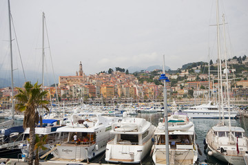 Mentone vista dal porto vecchio