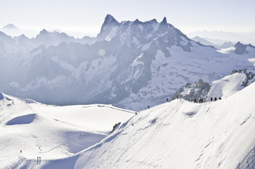 Fototapeta na wymiar Vistas desde l'Aiguille du Midi (3842 metros)