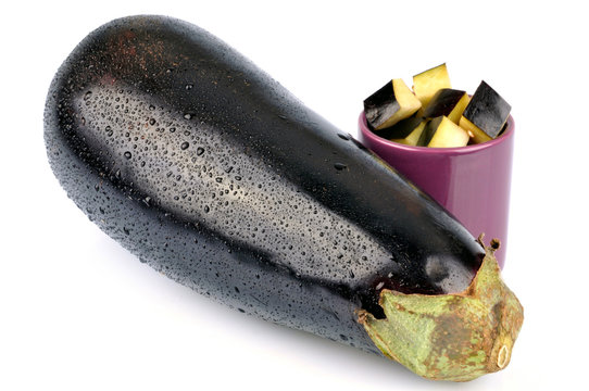Aubergine et d&eacute;s d'aubergine