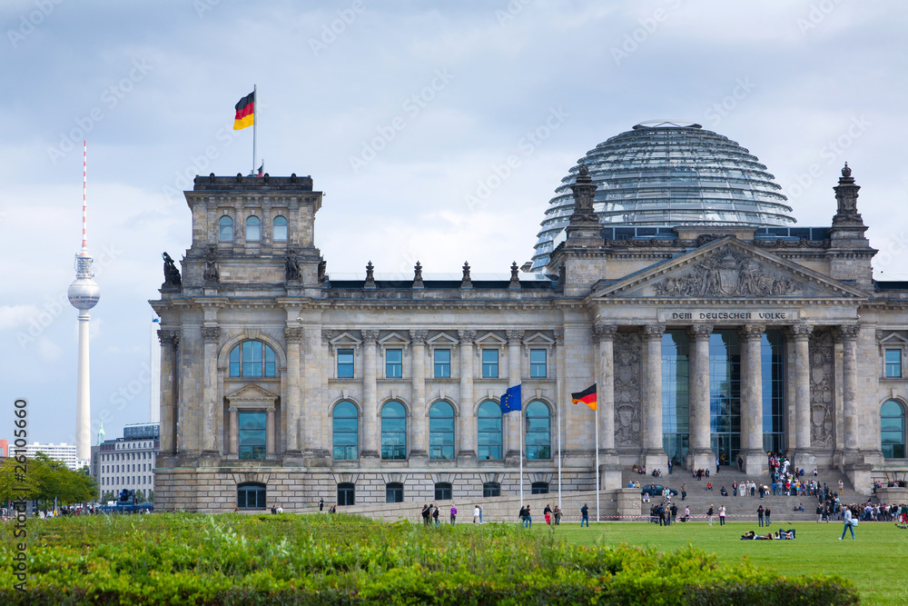 Wall mural Berlin Reichstag Fernsehturm