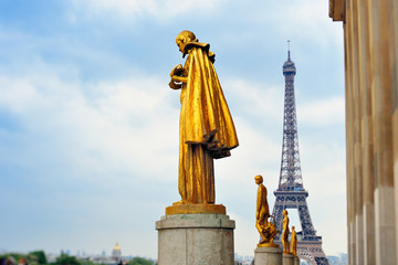 Statue on Trocadero