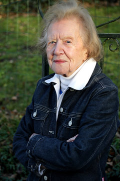 dame &acirc;g&eacute;e air mutin