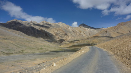 Fototapeta na wymiar route du ladakh