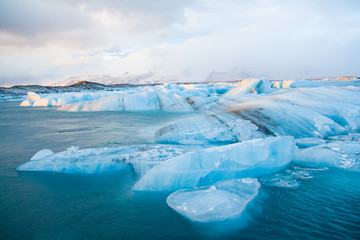 Fototapeta na wymiar Icebergs Islandia