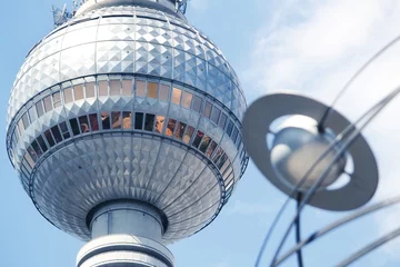 Deurstickers TV-toren en wereldklok © ArTo