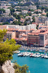 Fototapeta na wymiar Vue aérienne du port du vieux Nice
