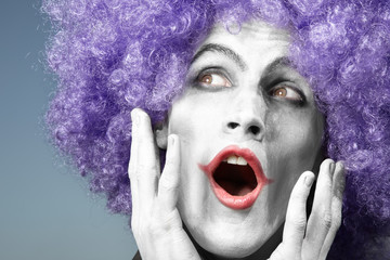 Crazy clown singing