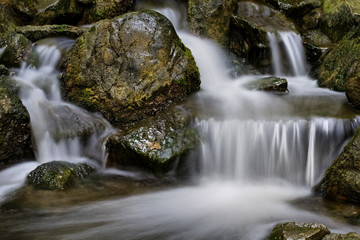 Fototapeta na wymiar Small waterfalls