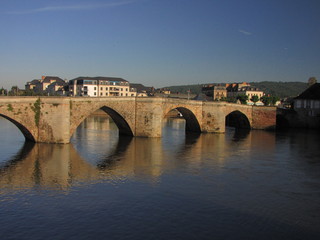 Fototapeta premium Terrasson ; Vallée de la Vézère ; Périgord Noir