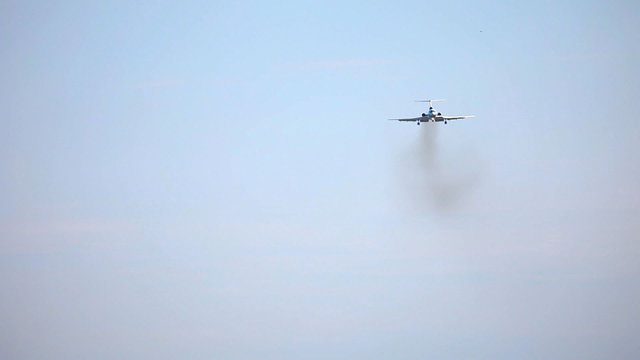 Tupolev-154 on final approach. Airport Tolmachevo, Novosibirsk