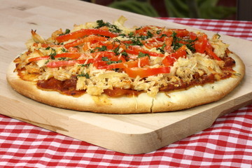 barbecue chicken  pizza