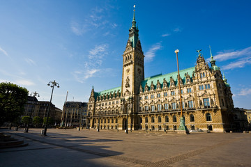 Fototapeta na wymiar Hamburg Town Hall 4