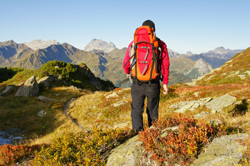 Obraz premium Wandern im Herbst