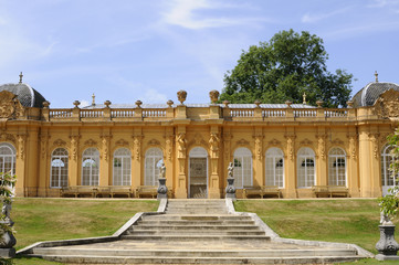 Fototapeta premium entrance of classic garden building
