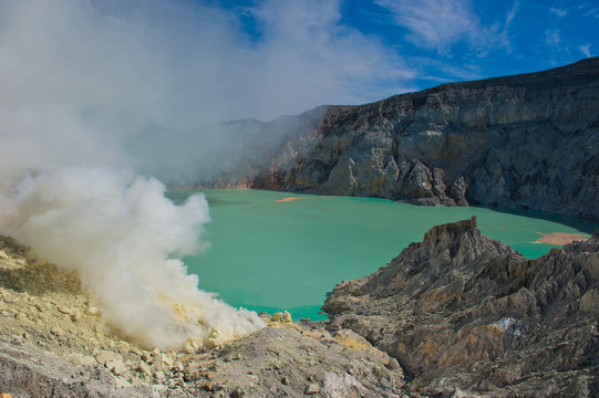 Kawah Ijen Volcano, Java, Indonesia