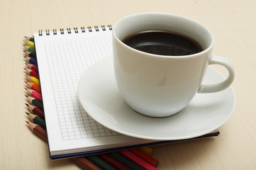 spiral notepad with set of color pencils