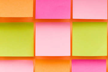 Fototapeta premium Reminder notes on the bright colorful paper