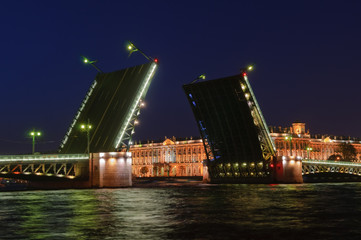 Fototapeta na wymiar Sankt Petersburg, Rosja, Most zwodzony