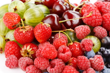 different kinds of berries