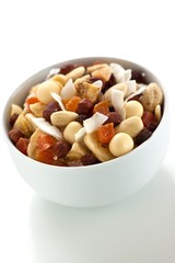 dried fruit and nut mix