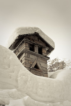 Comignolo innevato