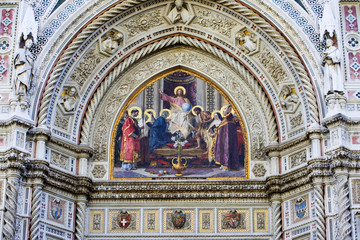 Close Up of Facade of Duomo Santa Maria del Fiore