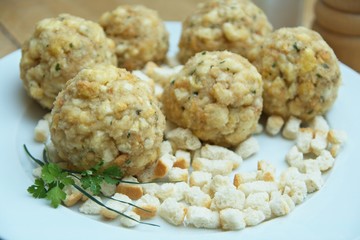 Semmelknödel