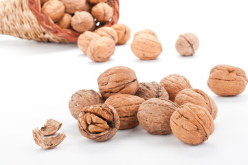 Noci intere e sgusciate