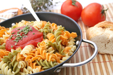Nudeln mit Tomatensauce