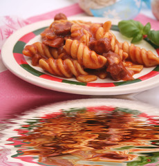 Gulasch mit Nudeln