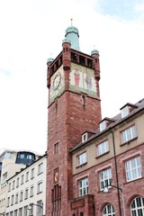 Bezirkamtsturm (vorne)