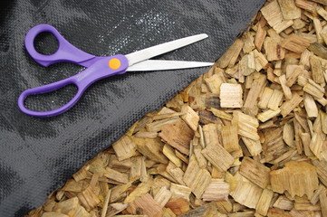 Mulch Scissors and weedmatt
