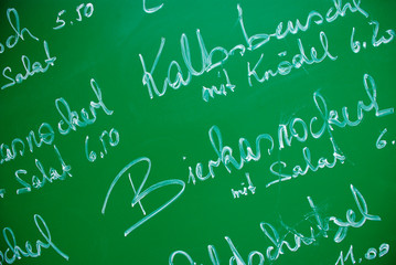 Tafel mit Speisekarte